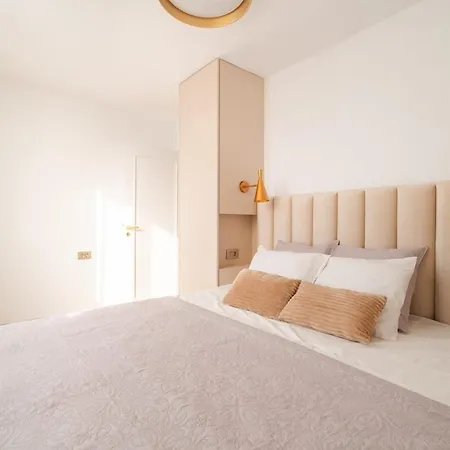 Stunning Front Line Penthouse Sea And Pool El Medano (Tenerife)