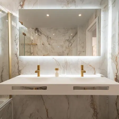 Stunning Front Line Penthouse Sea And Pool Lägenhet *